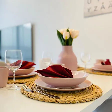 Apartament Golden Tobaco By Aparo - Winda, łóżeczko, Balkon, Atlas Arena, Zoo, Aquapark, Piotrkowska, Park, Dworzec Pkp, Ekspres Do Kawy *